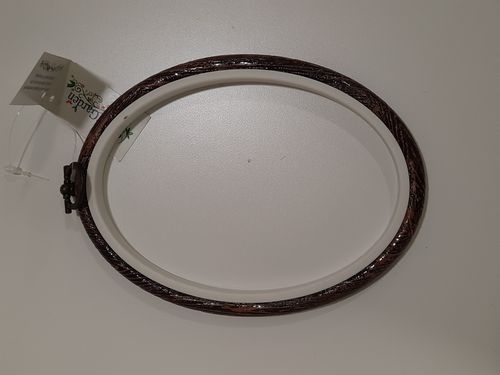 Oval frame 15cm.